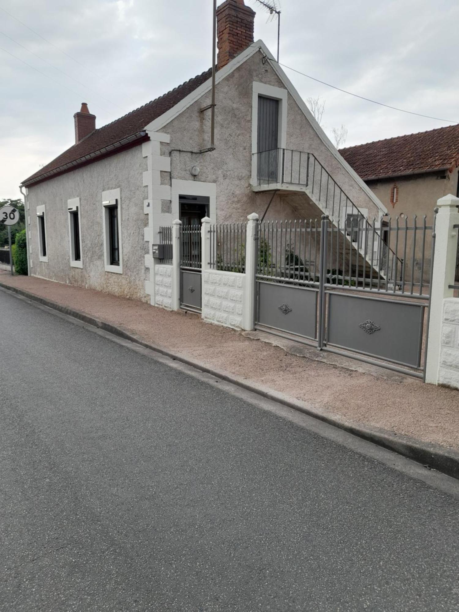 Maison Proche Le Pal 4Kms Thiel-sur-Acolin Luaran gambar